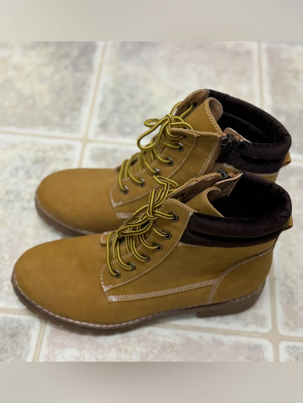 Sophie17 Kids Tan Faux Suede Lace-Up Combat Boots Size 4